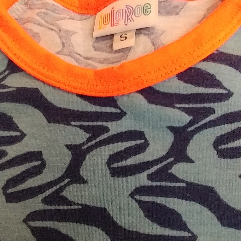 Lularoe Vintage Randy - Picture 2 of 3